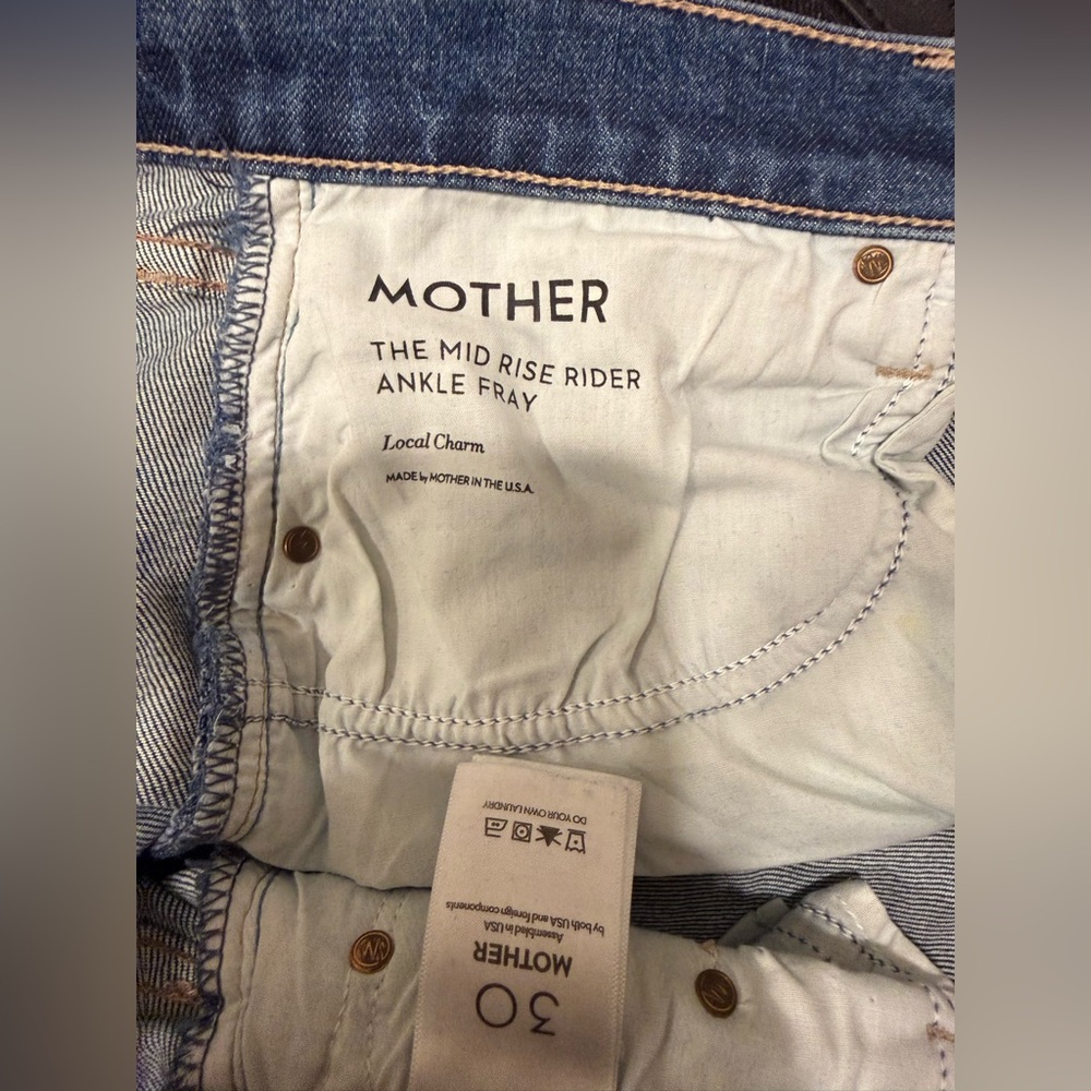 MOTHER Denim Mid Rise Rider Ankle Fray - Picture 8 of 8